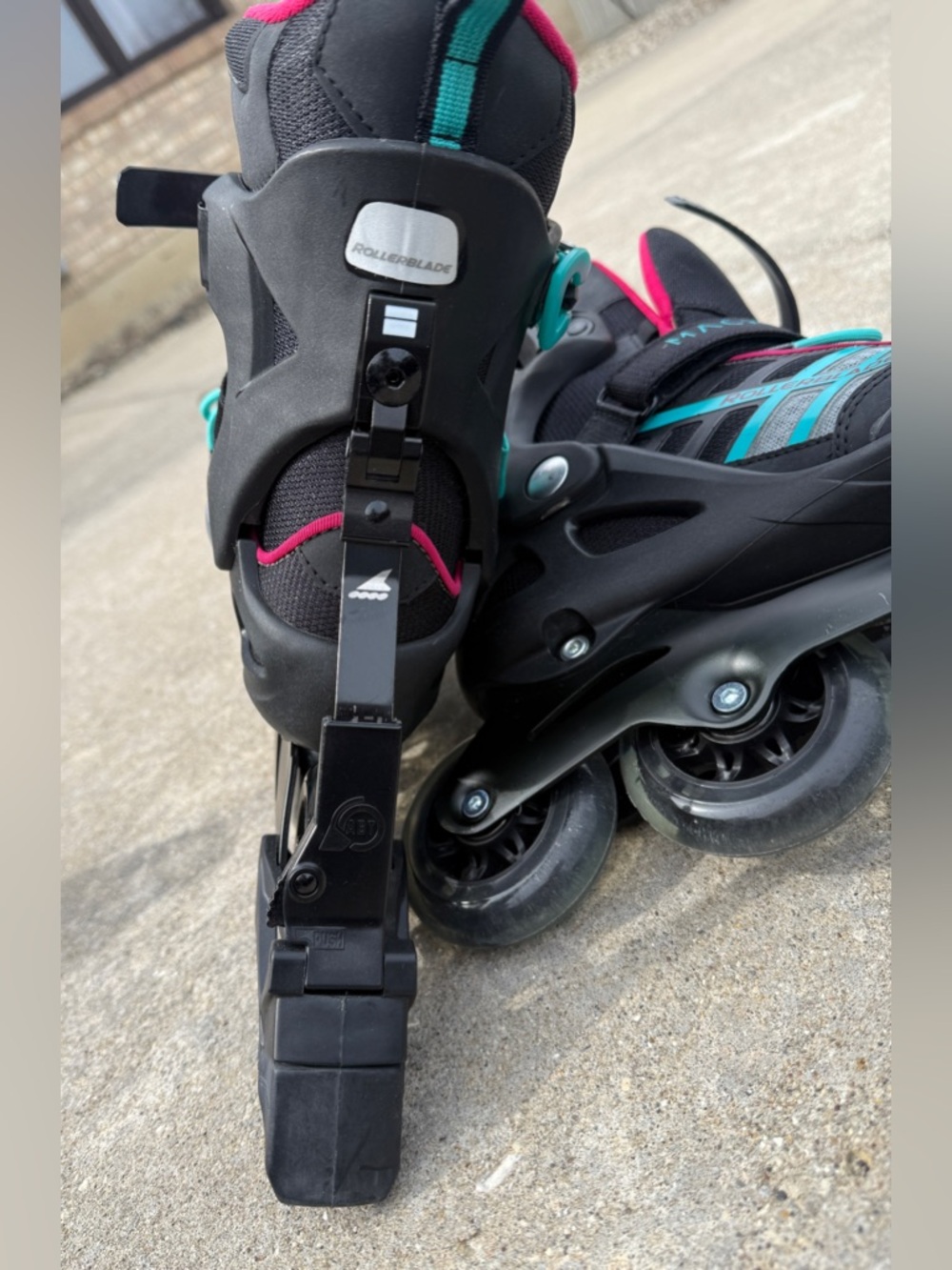 Rollerblade Macro Adjustable Women's Inline Skates in Black/Teal/Pink ABT brake - Picture 6 of 8